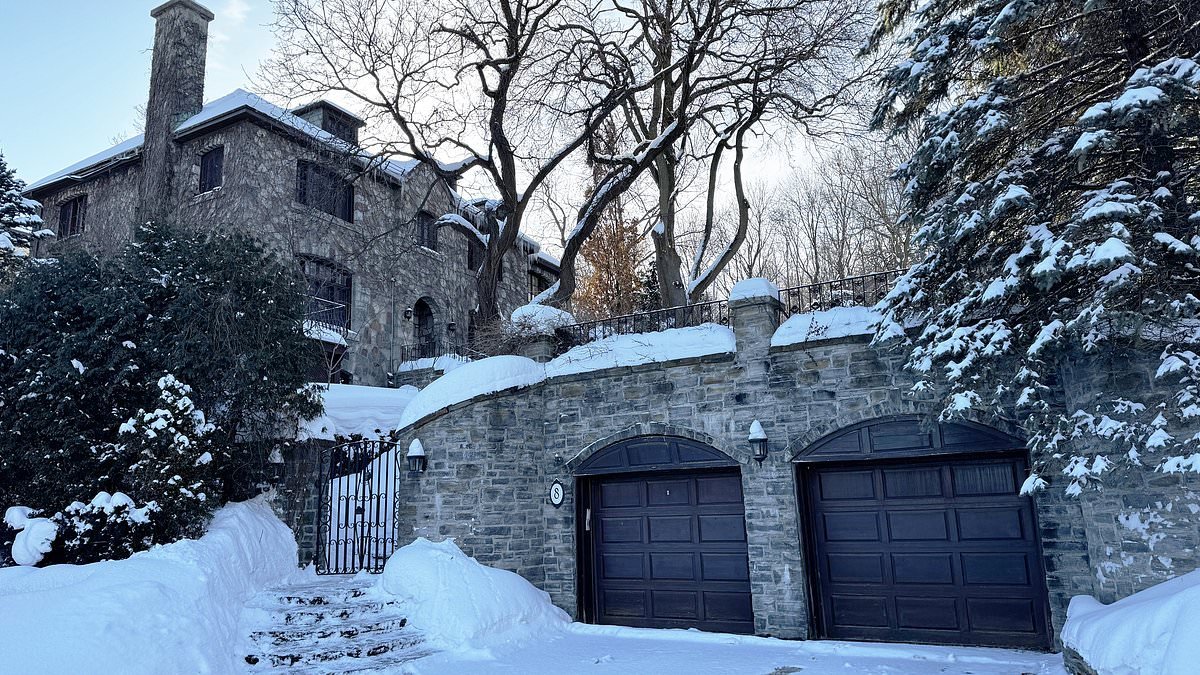 California Gurl meets Montreal mansion! Katy Perry gets love nest tour after boyfriend Justin Trudeau snaps up $3.1 million estate