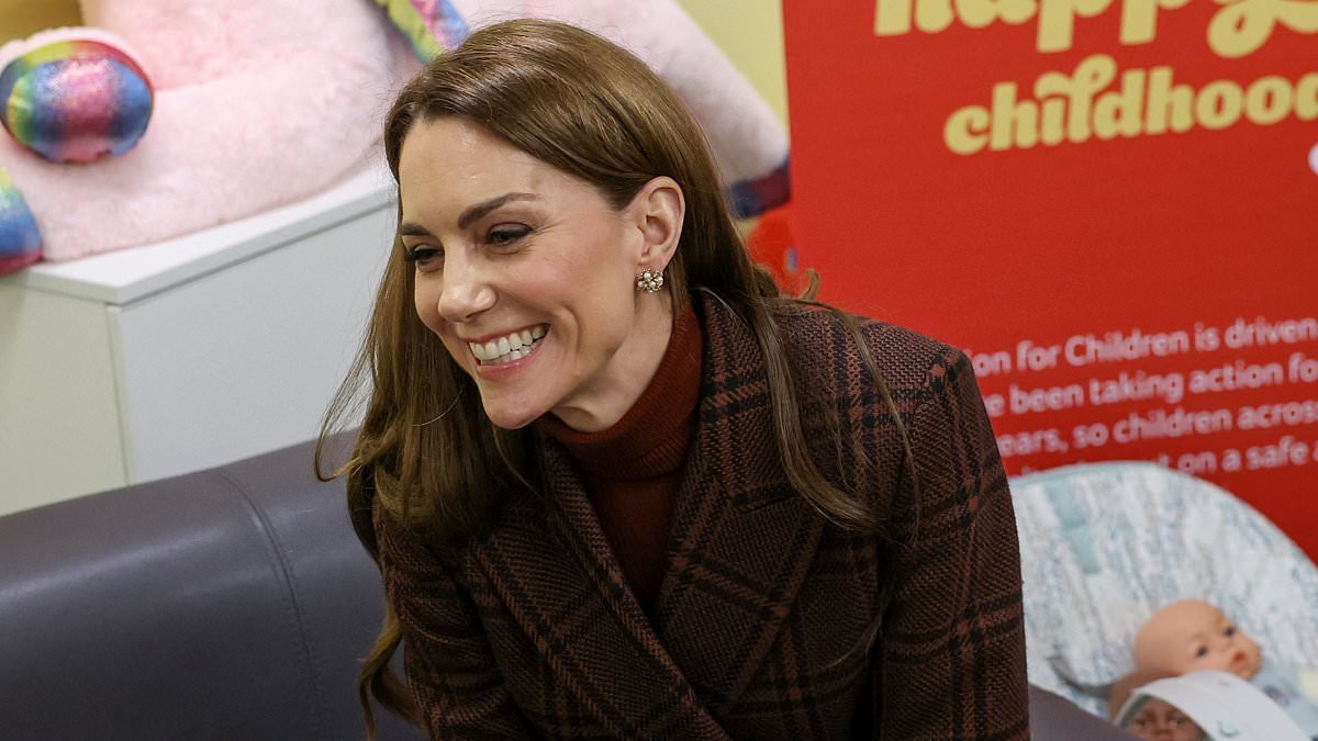 Princess Kate donates rose to prison's mother and baby unit to raise money for cancer charity- and it's planted by prisoner and her child who both met the royal